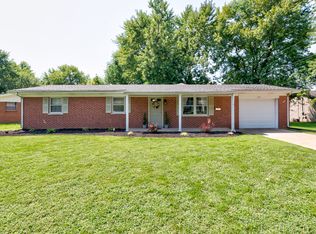 213 Sheffield Dr, Belleville, IL