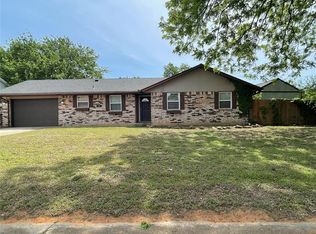 20 Echo Ln, Harrah, OK 73045