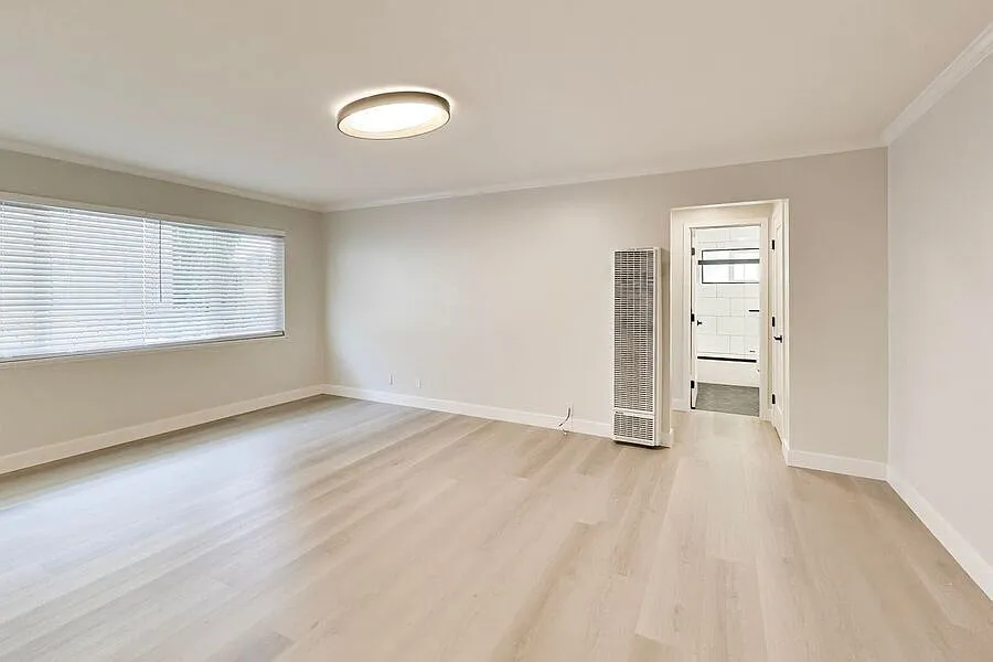 Newly Renovated 1 Bedroom Apartment in Downtown Burlingame! — Photo 3