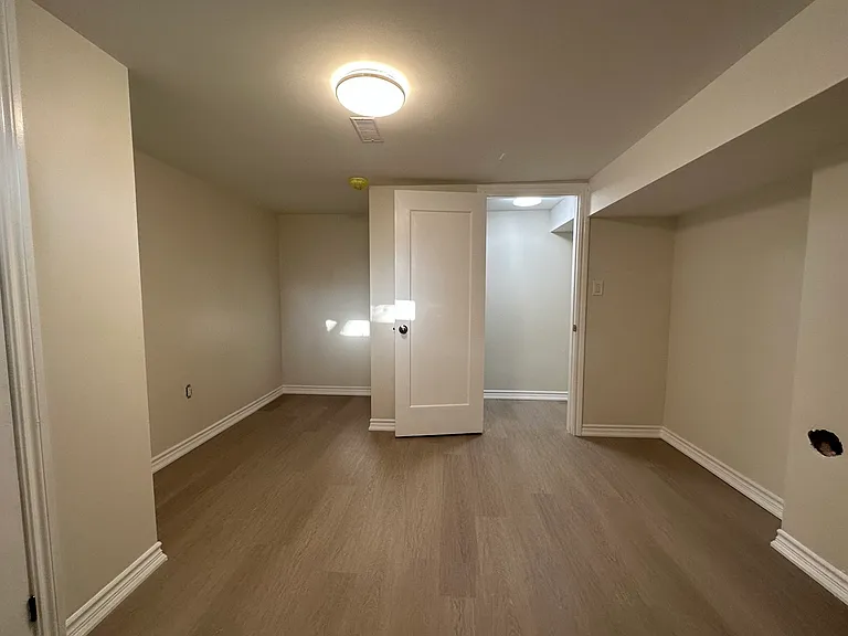 122 Sanderling Cres — Photo 12