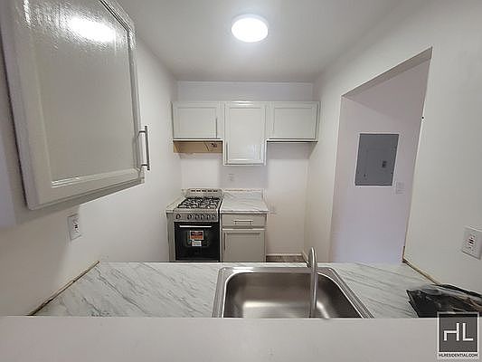 3rd image of 474 E 141st St #2