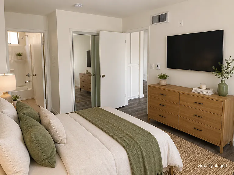 Oxford Villa Apartments — Photo 2