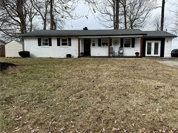 262 E Oak Drive, Salem, IN 47167