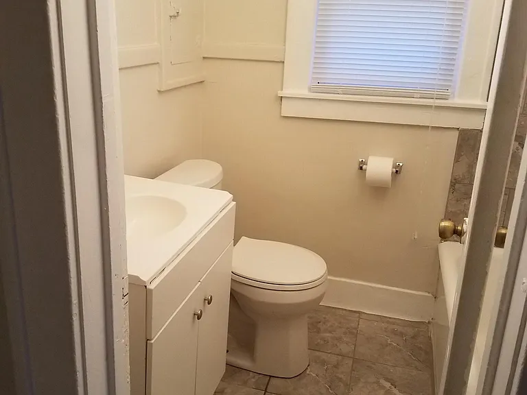 1576 College Ave — Photo 22