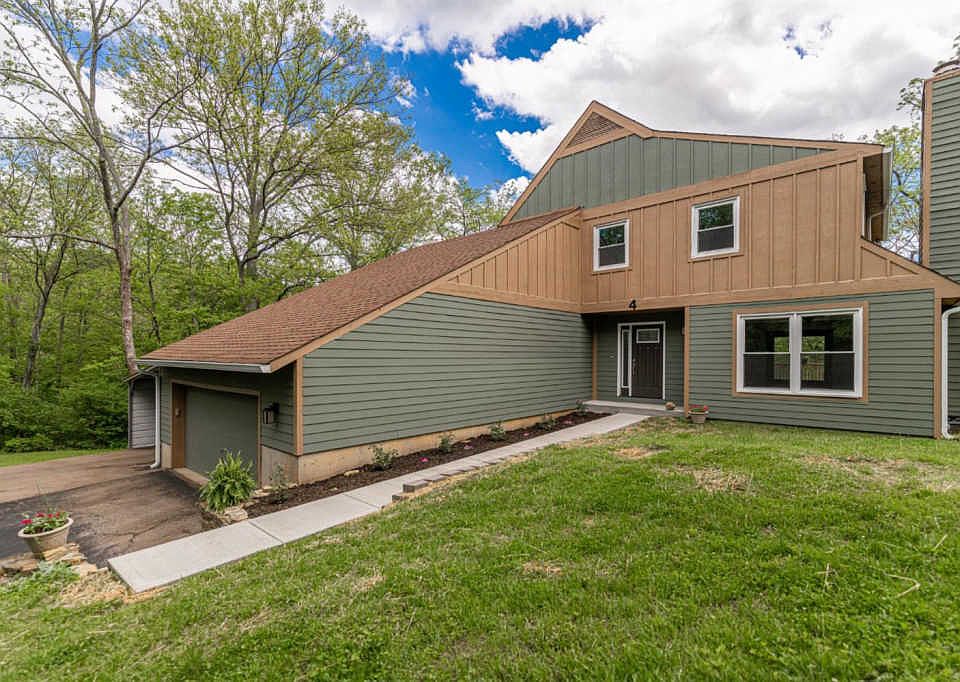 1st image of 4 Tracy Ln