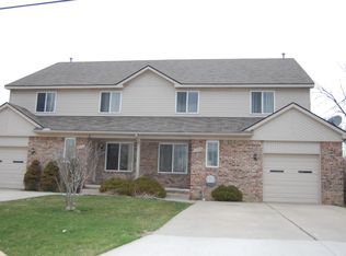 2949 Lovington Dr, Troy, MI