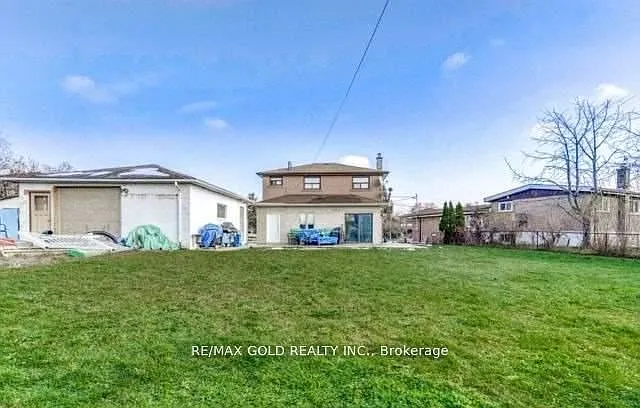 6 Monaco Ct — Photo 30