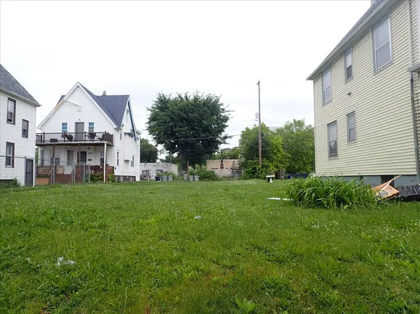 2618 W MEDFORD AVENUE, Milwaukee, WI 53206