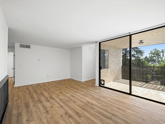 5th image of 125 N Allen Ave APT 203