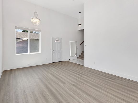 2nd image of 1115 Broadmoor Ave #3