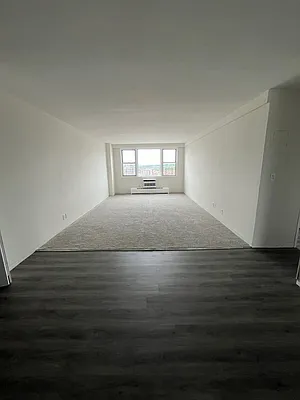 Rented by NYC LUXURY APT RENTALS CO LLC | media 13