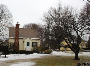 71 Swaggertown Rd, Glenville, NY 12302