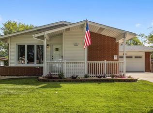 509 W Arquilla Dr, Glenwood, IL 60425