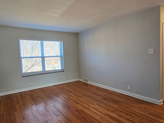 2nd image of 6224-6228 Sunshine Dr #6224-2W