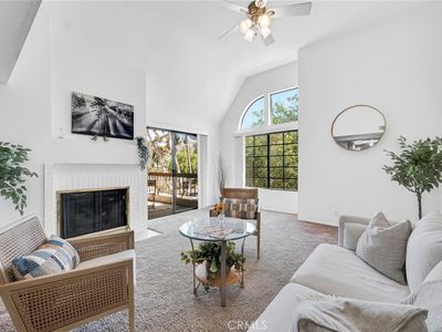 231 Bethany Rd APT 304, Burbank, CA, 91504