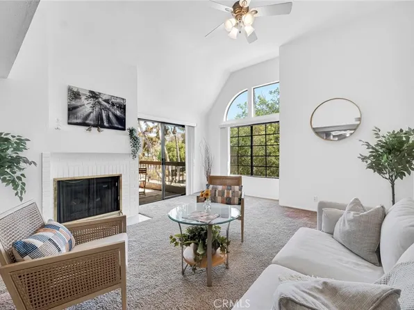 231 Bethany Rd APT 304, Burbank, CA 91504