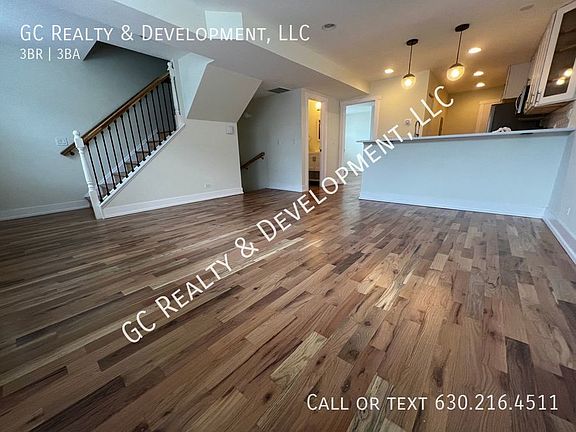 5th image of 2509 N Clybourn Ave #2F