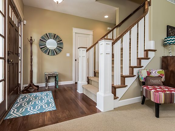 4th image of 461 Island View Dr