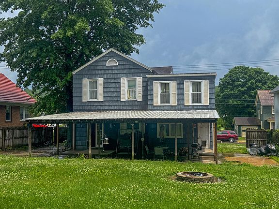 3rd image of 205 N Main St