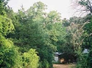 129 Chickasaw, Smithville, TX 78957