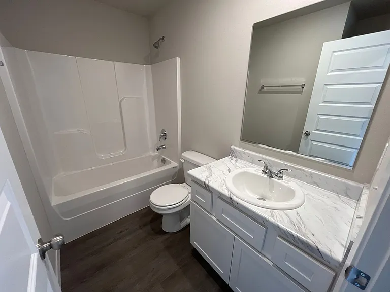 1111 W Abilene Rd — Photo 8