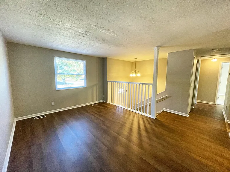 5516 Hasbrook Dr — Photo 6
