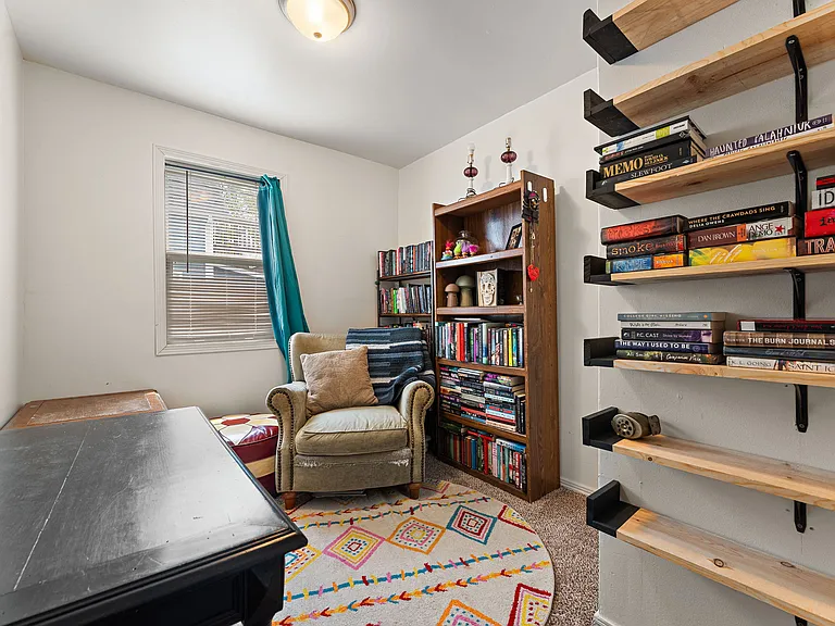 108 Sutherland St — Photo 13