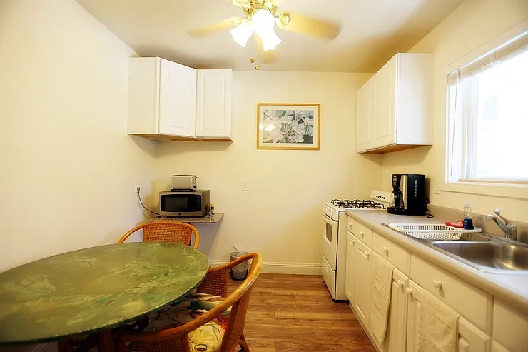 439 Nahua St #5 — Photo 1