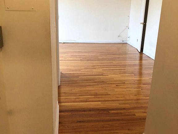2nd image of 3616 Bell Blvd APT 5A