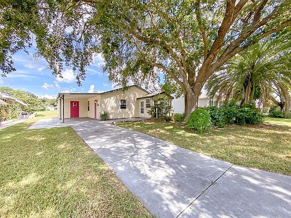 2nd image of 1729.5 Lauren Ln