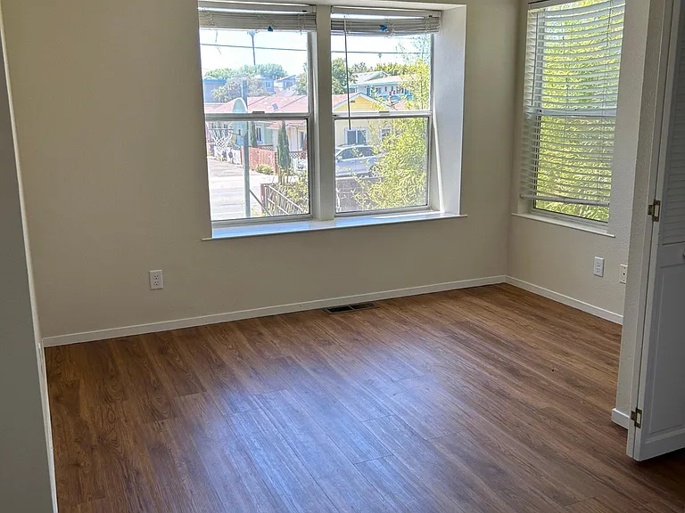 122 Ocean St #A — Photo 8