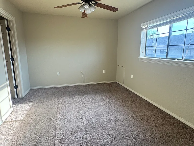 3465 W Chevaux Dr — Photo 14