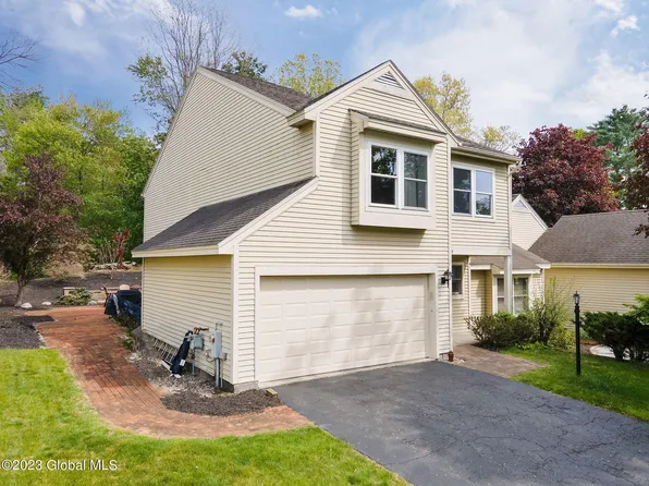 209 Walnut Lane, Slingerlands, NY 12159