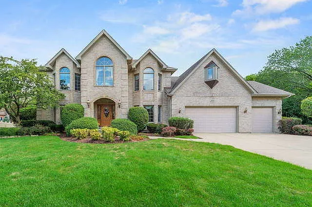 1633 Clare Ct photo 1