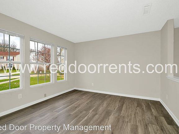 4th image of 10951 Parker Dr