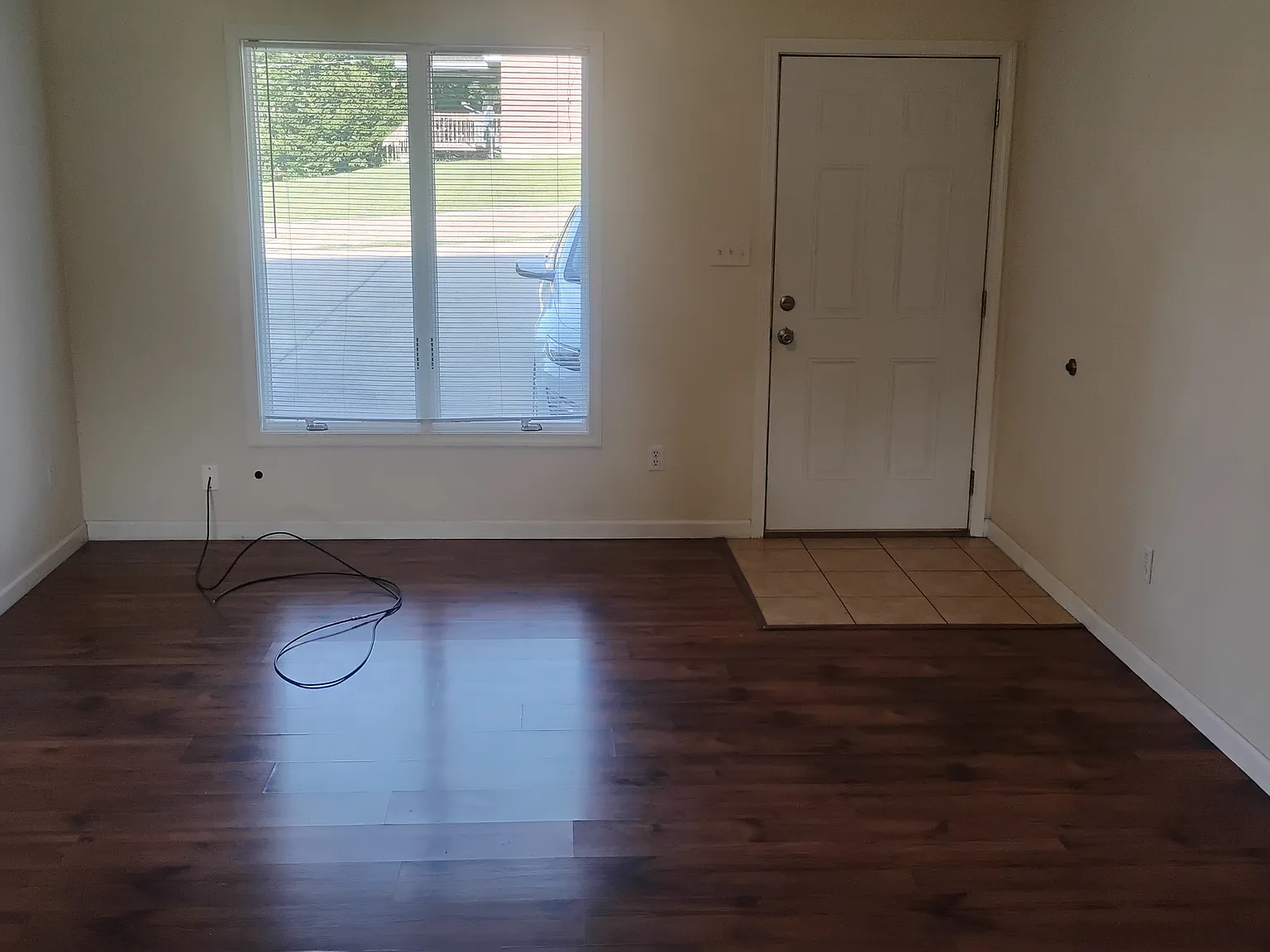 2 bed, 1008 sqft, $1,200 — Photo 2