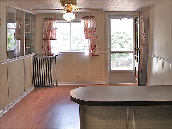 Dining with Built-Ins 