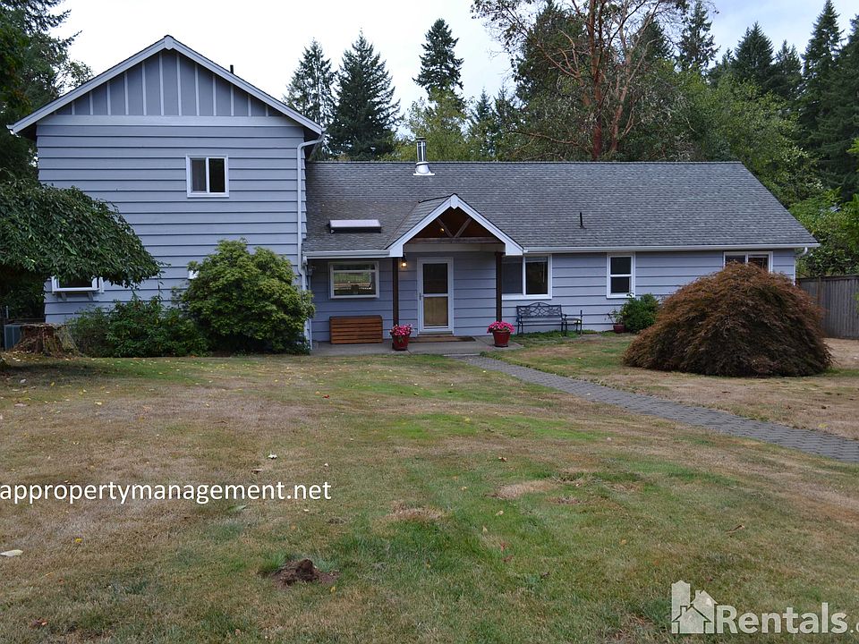 1st image of 15418 Horseshoe Ave SW