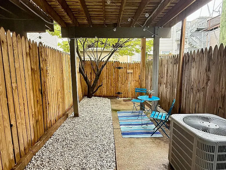 616 S Luzerne Ave — Photo 13