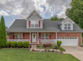 708 Claystone Ct, Clarksville, TN 37040