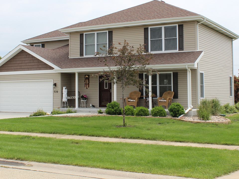 1st image of 735 Pheasant Ln