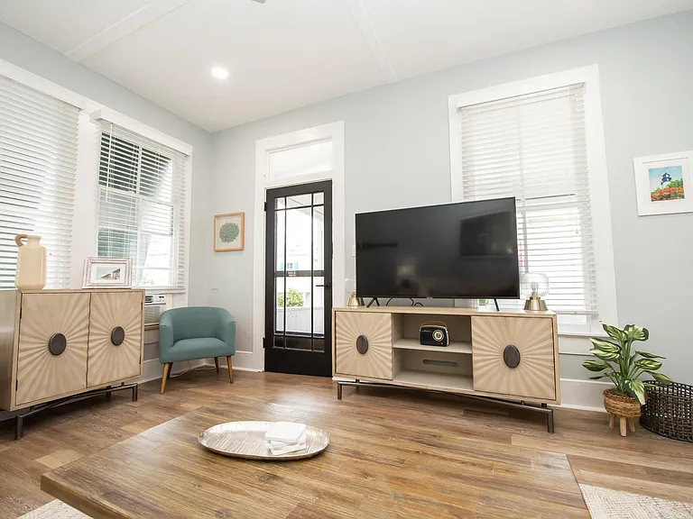 1309 Whitehead St #4 — Photo 3