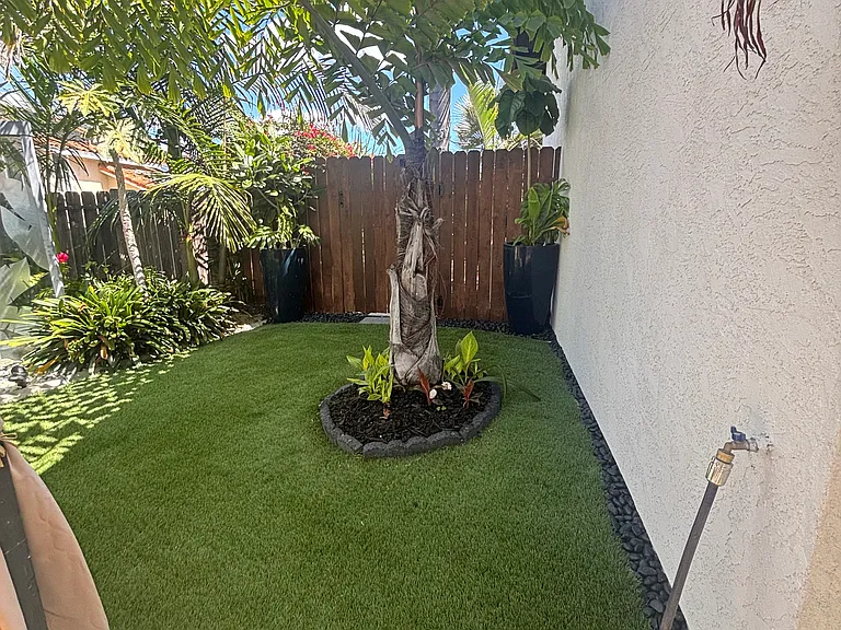 837 Rio Claro Ct — Photo 35
