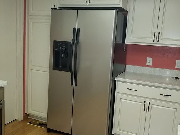 4th image of 1375 Coachman Dr