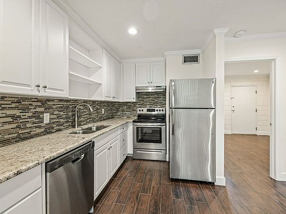 3rd image of 560-574 Miccosukee Rd #560