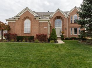 6375 Enchanted Dr, Ypsilanti, MI 48197
