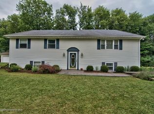 460 Willowbrook Rd, Clarks Summit, PA 18411