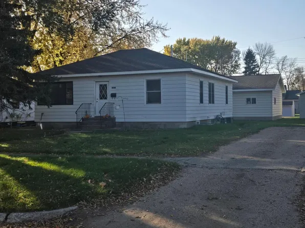 609 11th St N, Benson, MN 56215