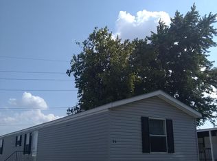 36 Red Fir Ln, Wood River, IL 62095