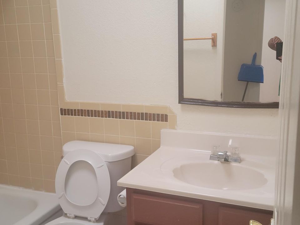 1st image of 10612 Springwood Dr APT A